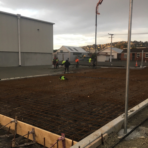 Place and finish large concrete slab for Fletcher Construction, by Quantum Concrete